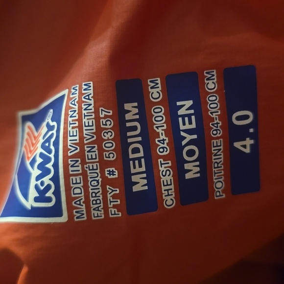 K-Way Le Vrai 4.0 Claude Water Repellant Rain Jacket, Retail $150.00 USD - Picture 8 of 10